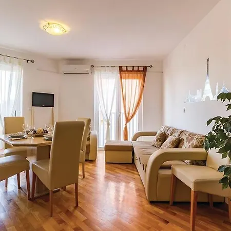 Apartament - Oliva *